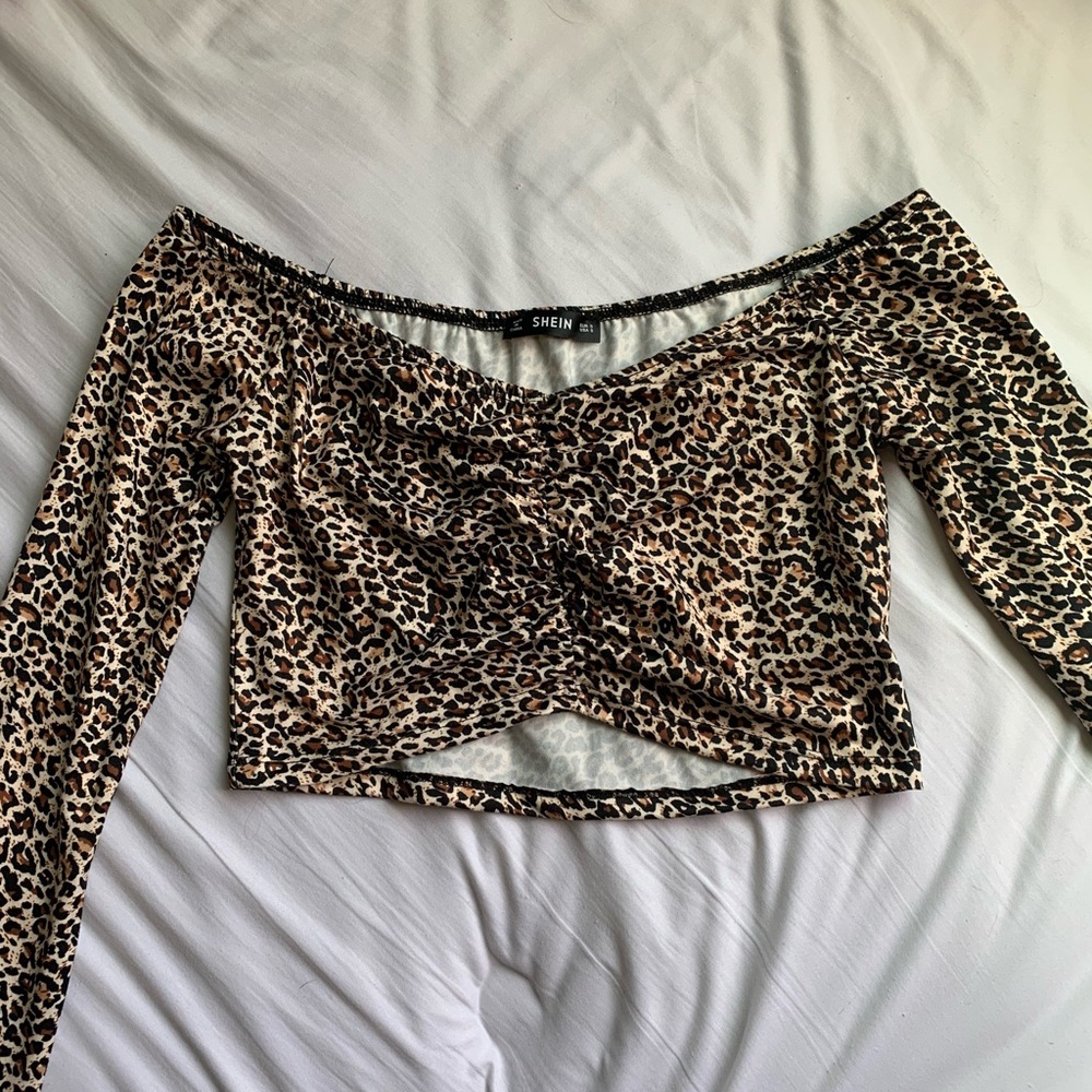 - Leopard print top -
